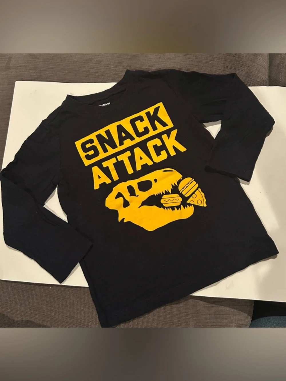 Oshkosh Bgosh Longsleeve shirt T-Rex Fossil “Snack Attack” 2T